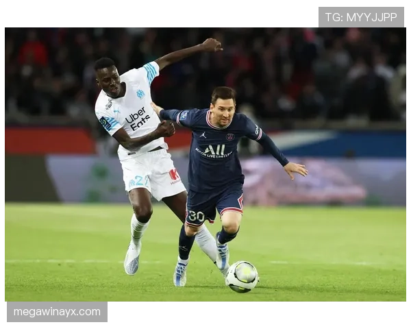 巴黎圣日耳曼迎战马赛，法甲巅峰对决点燃战火