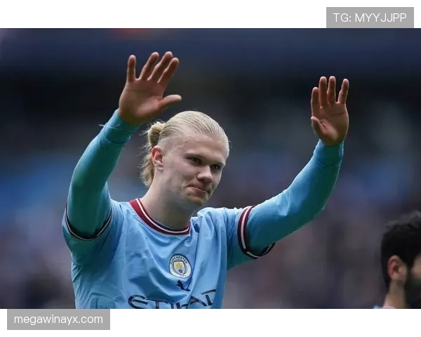 哈兰德持续强化体能,重新定义现代前锋标杆 哈兰德持续强化体能,重新定义现代前锋标杆