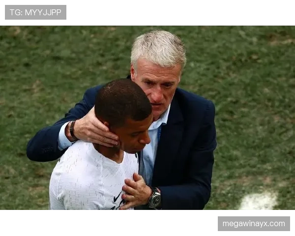 德尚足球影响力持续提升,执教表现稳健备受期待 德尚足球影响力持续提升,执教表现稳健备受期待