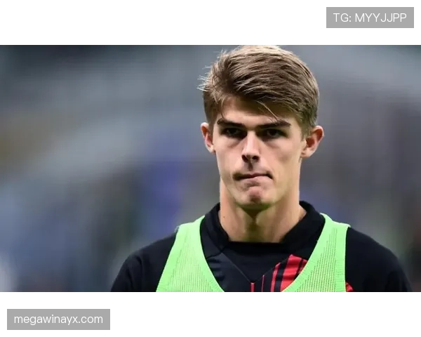 德凯特拉雷本赛季在米兰中场表现稳健