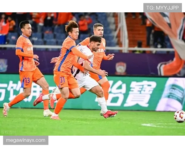 山东泰山防线屡遭打穿，站位漏洞已对赛季走势形成制约