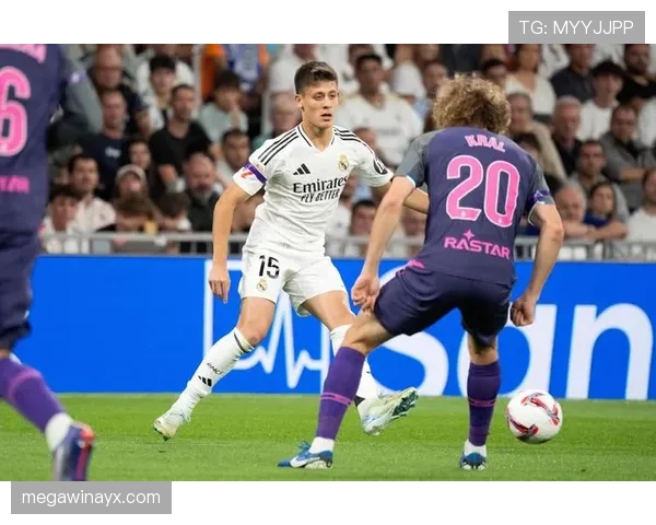 居莱尔 vs 恩德里克：同代超新星竞技风格与未来发展对比分析