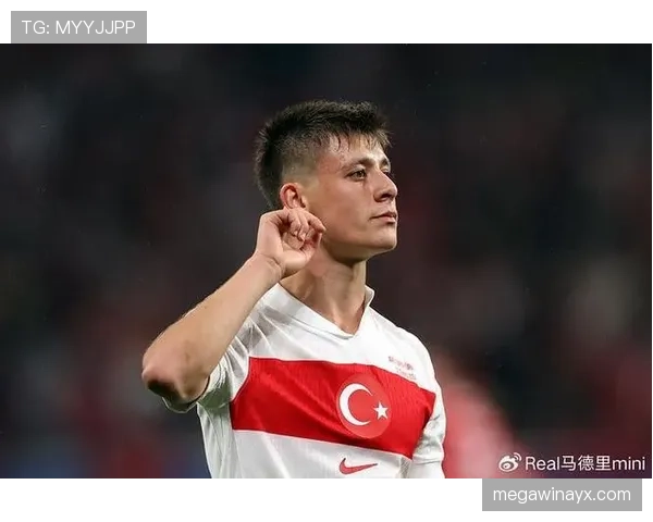 居莱尔更适合边锋还是中场：战术角色与位置适配性分析