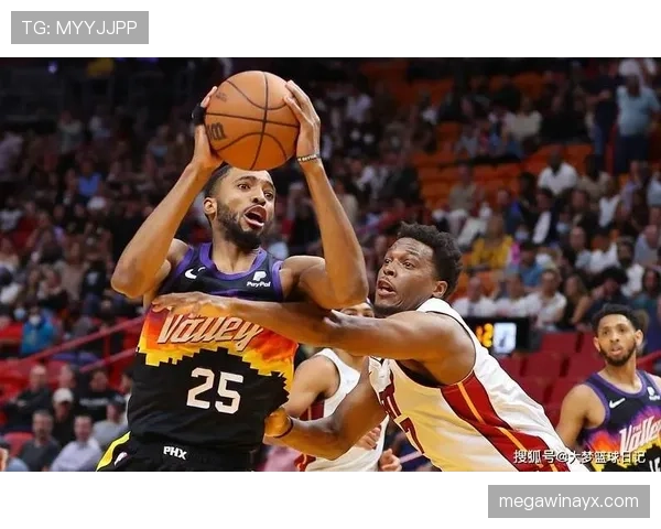 拉希德·华莱士挡拆制造错位效率提升，助魔术内线冲击季后赛